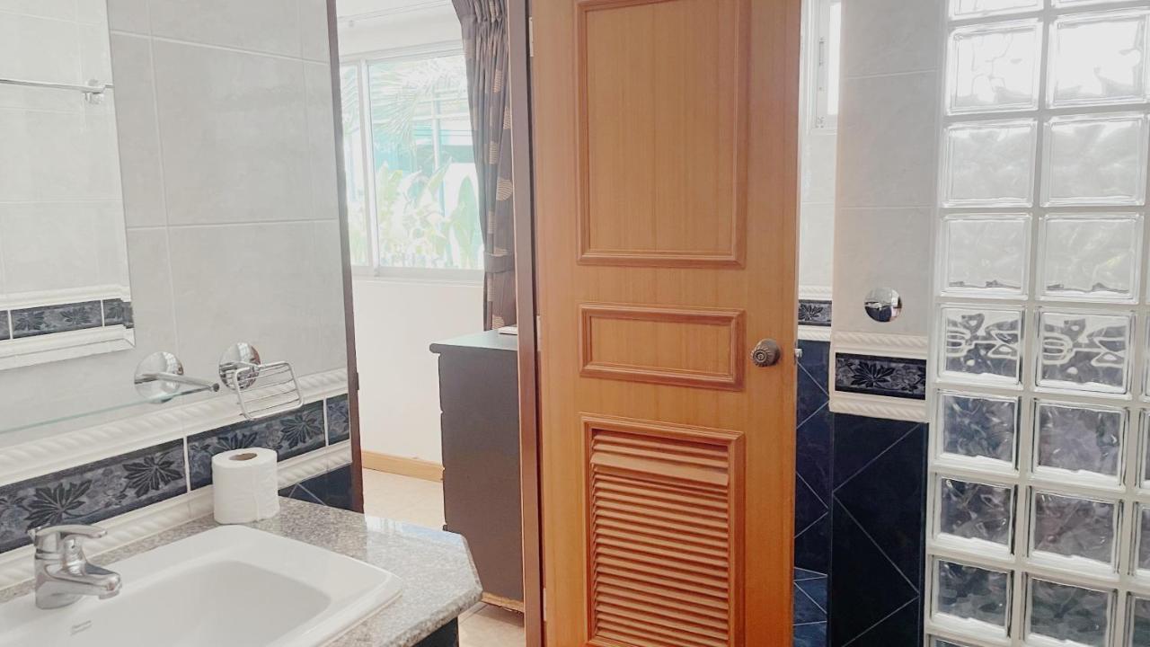 3 Bedroom Praitumnak Soi 4 By Daisy Villa *