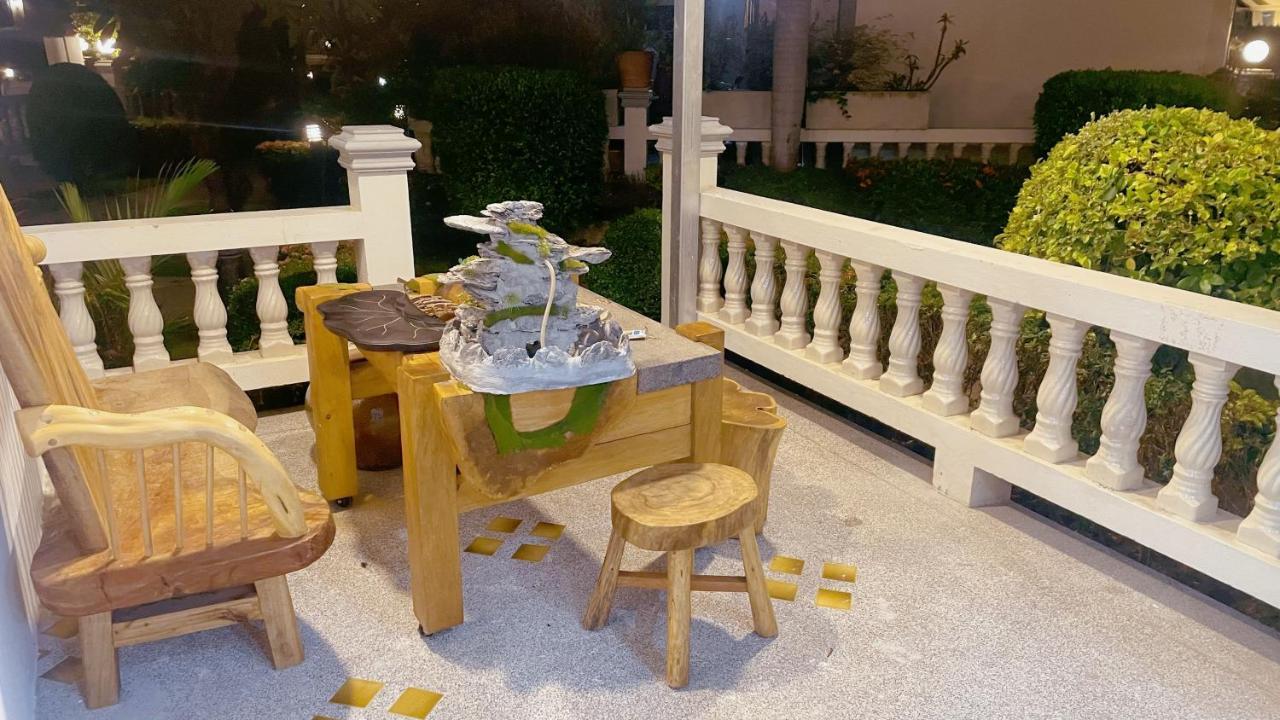 Villa 3 Bedroom Praitumnak Soi 4 By Daisy